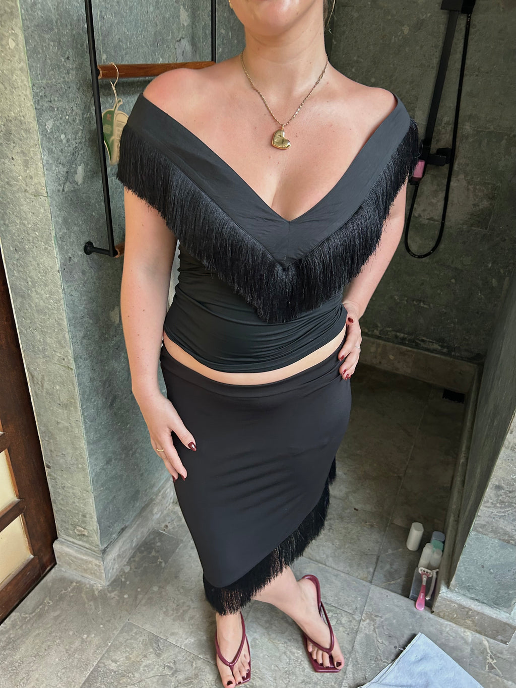 Luna V-neck