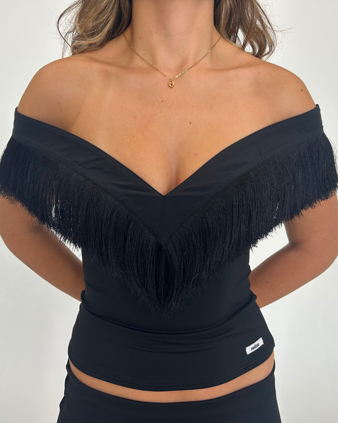 Luna V-neck
